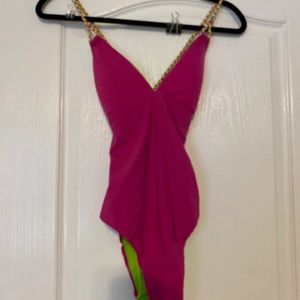Becca Pink & Green Reversible 1 Piece Women’s Swimsuit Small Cut Out in Back NWT